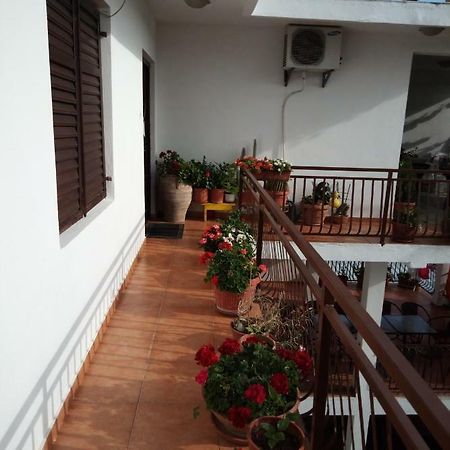 Apartmani Dado Ulcinj Esterno foto