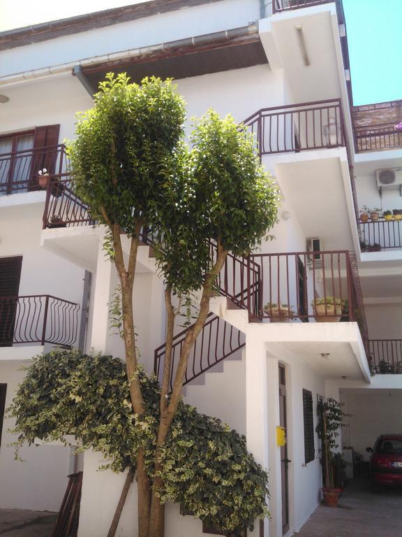 Apartmani Dado Ulcinj Esterno foto