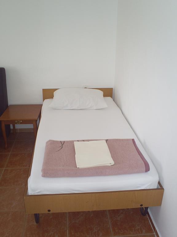Apartmani Dado Ulcinj Esterno foto