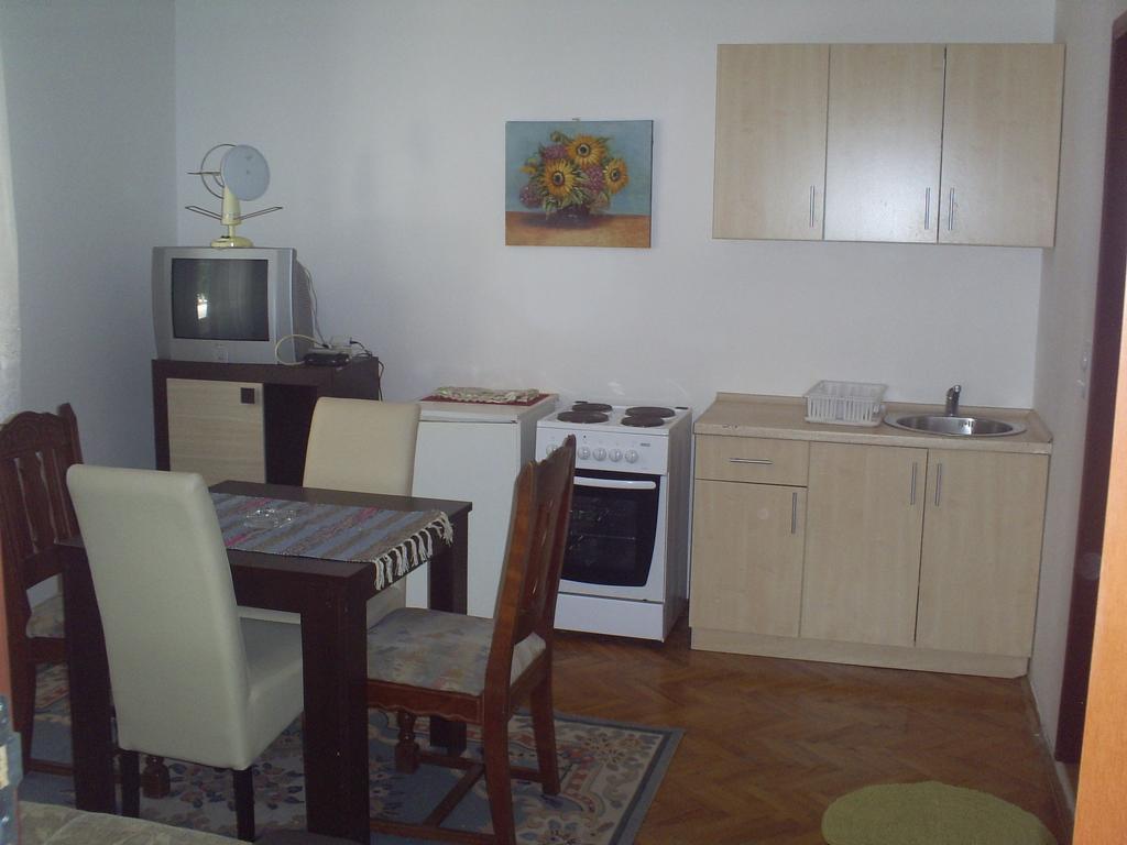 Apartmani Dado Ulcinj Esterno foto